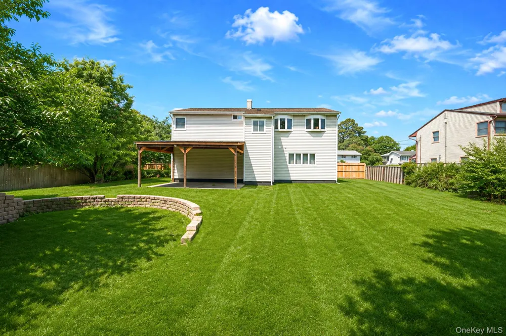 104 Utica Street Bay Shore, NY 11706