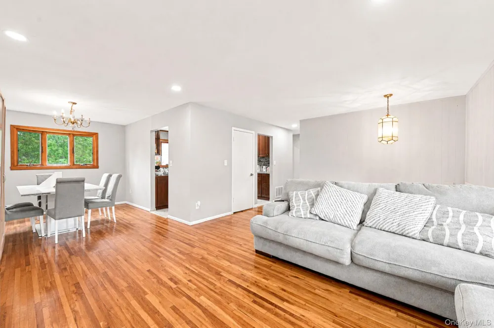 104 Utica Street Bay Shore, NY 11706