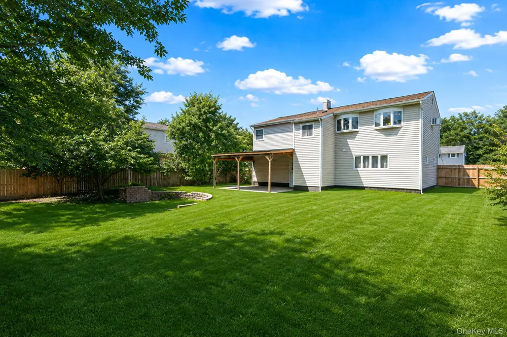 104 Utica Street Bay Shore, NY 11706