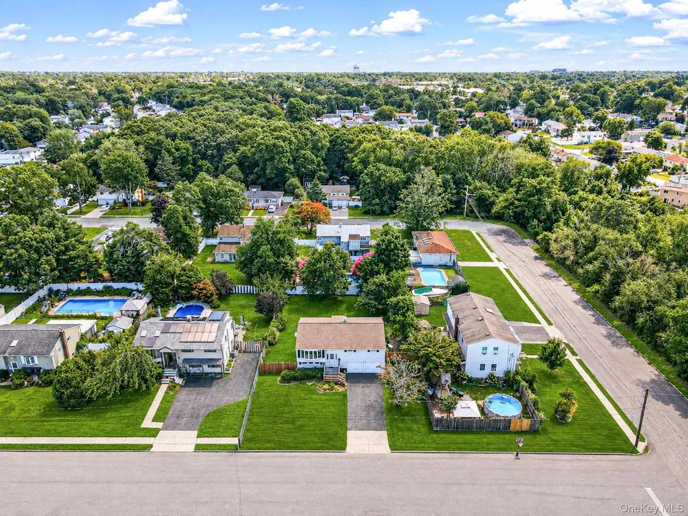 104 Utica Street Bay Shore, NY 11706