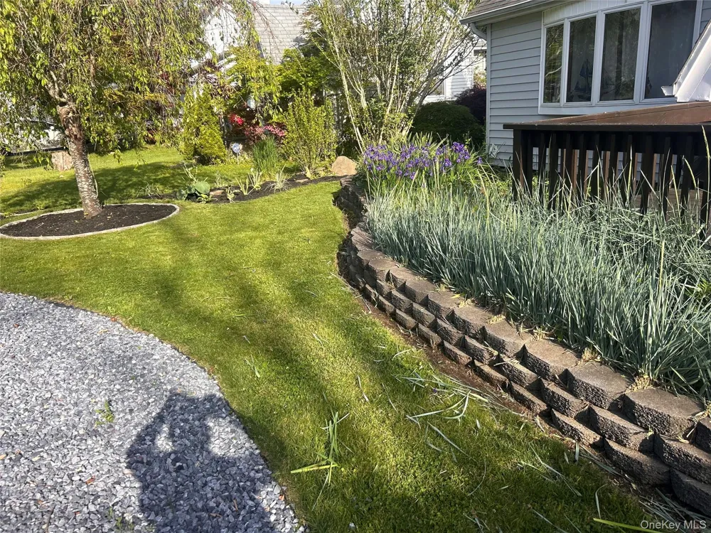 278 W Elm Road Mastic Beach, NY 11951