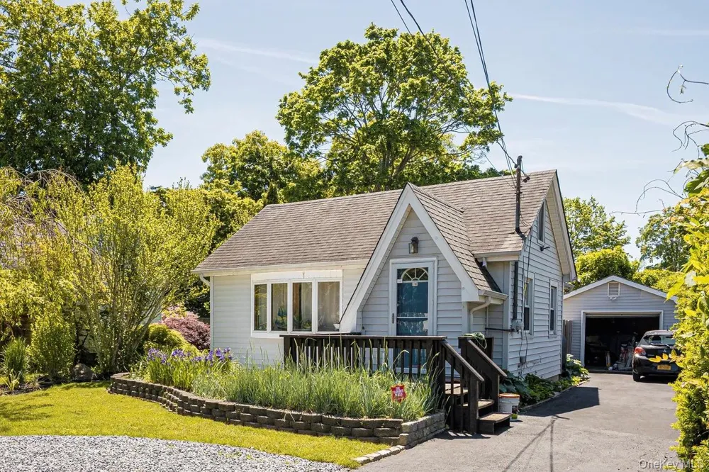 278 W Elm Road Mastic Beach, NY 11951
