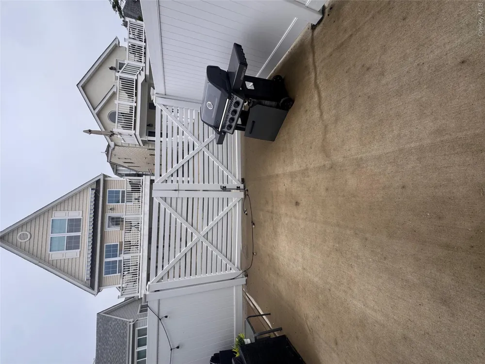 68 Brookline Avenue #main floor East Atlantic Beach, NY 11561