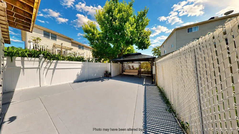 810 Nugent Avenue Staten Island, NY 10306