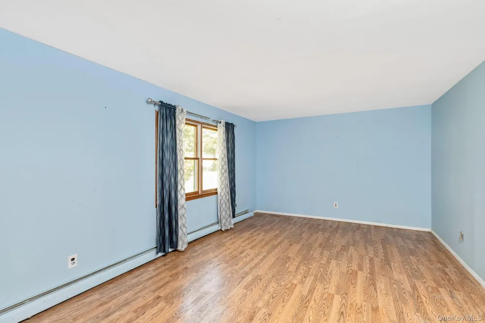 8 Long Meadow Place South Setauket, NY 11720
