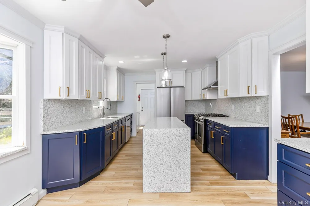 8 Long Meadow Place South Setauket, NY 11720