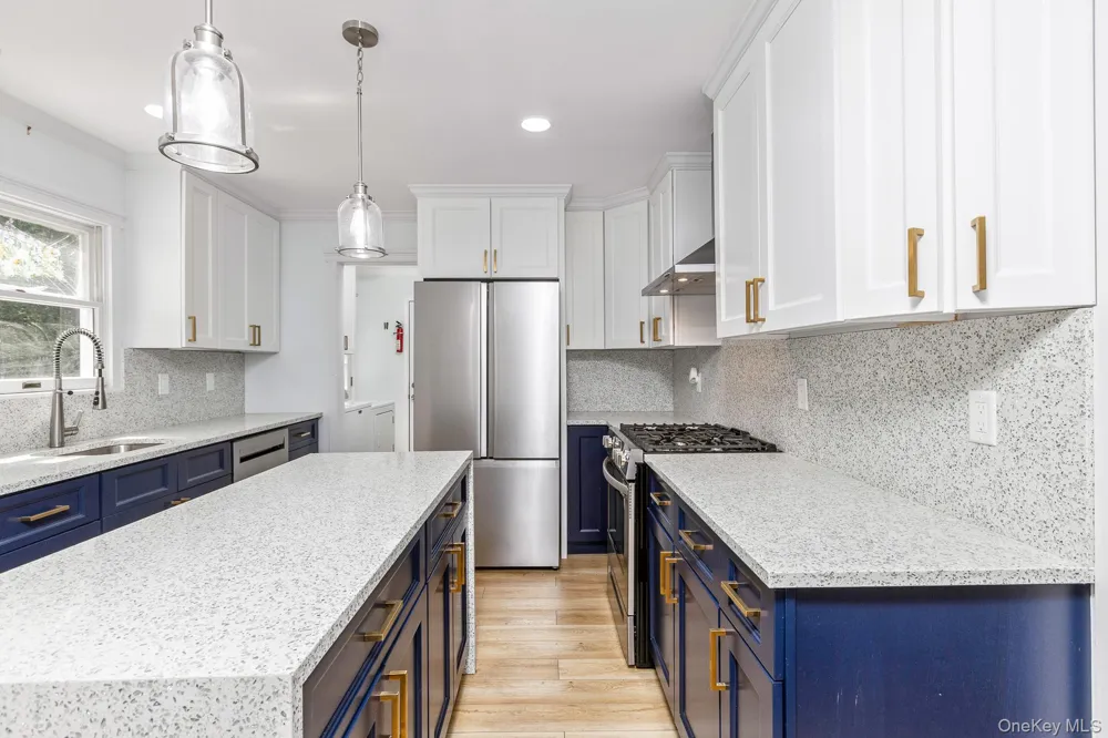 8 Long Meadow Place South Setauket, NY 11720