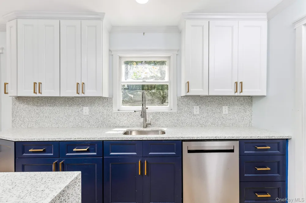 8 Long Meadow Place South Setauket, NY 11720