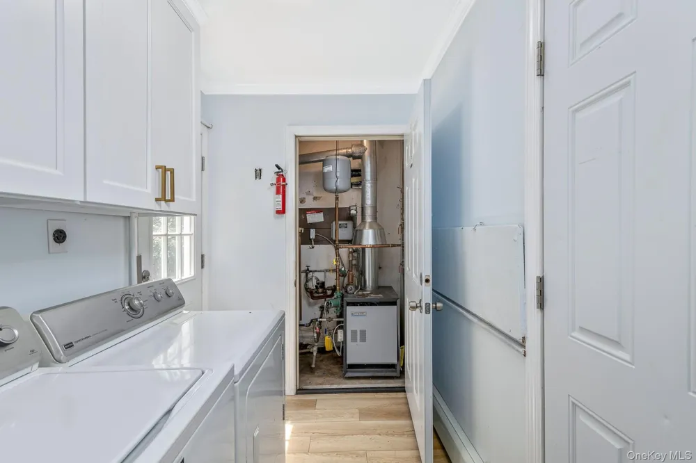 8 Long Meadow Place South Setauket, NY 11720