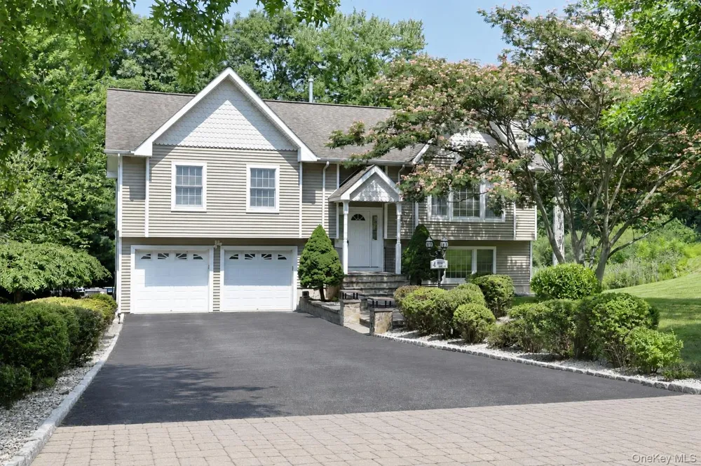 4 Woolf Road Pomona, NY 10980