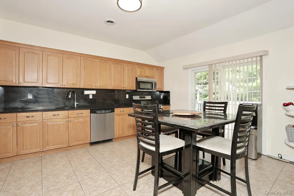4 Woolf Road Pomona, NY 10980