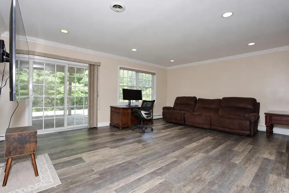 4 Woolf Road Pomona, NY 10980