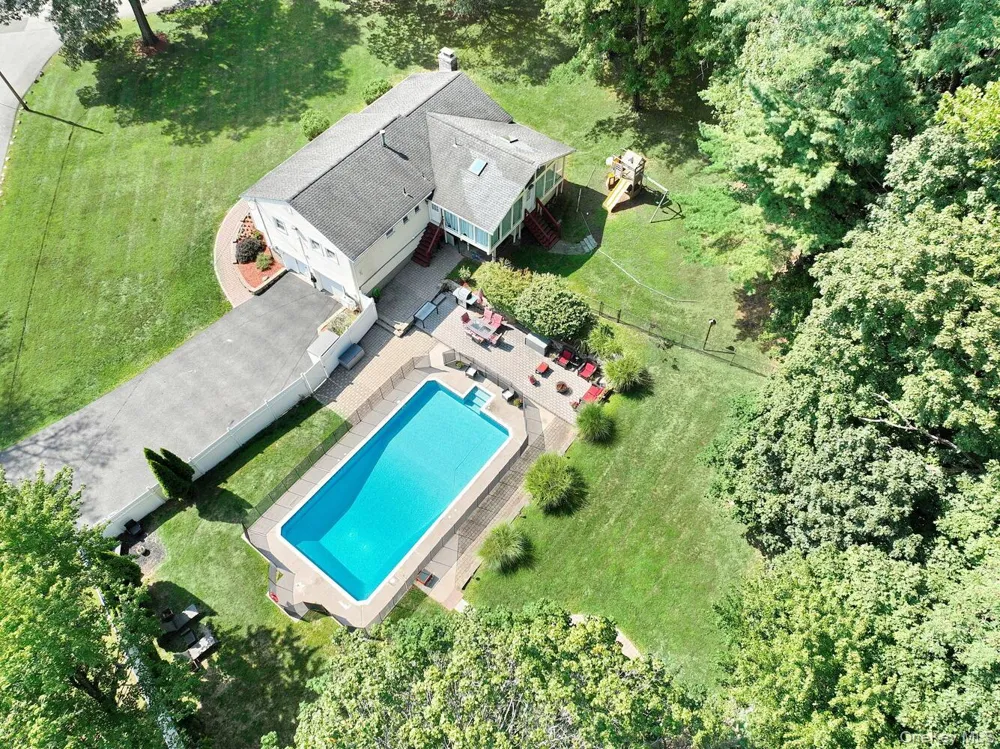1 Potter Lane Suffern, NY 10901