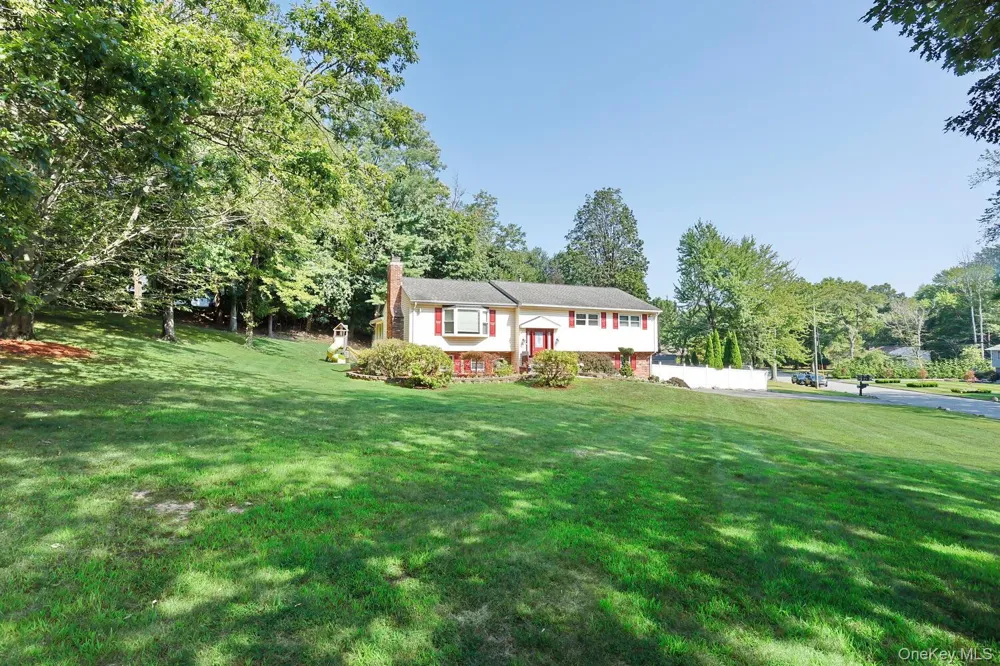 1 Potter Lane Suffern, NY 10901