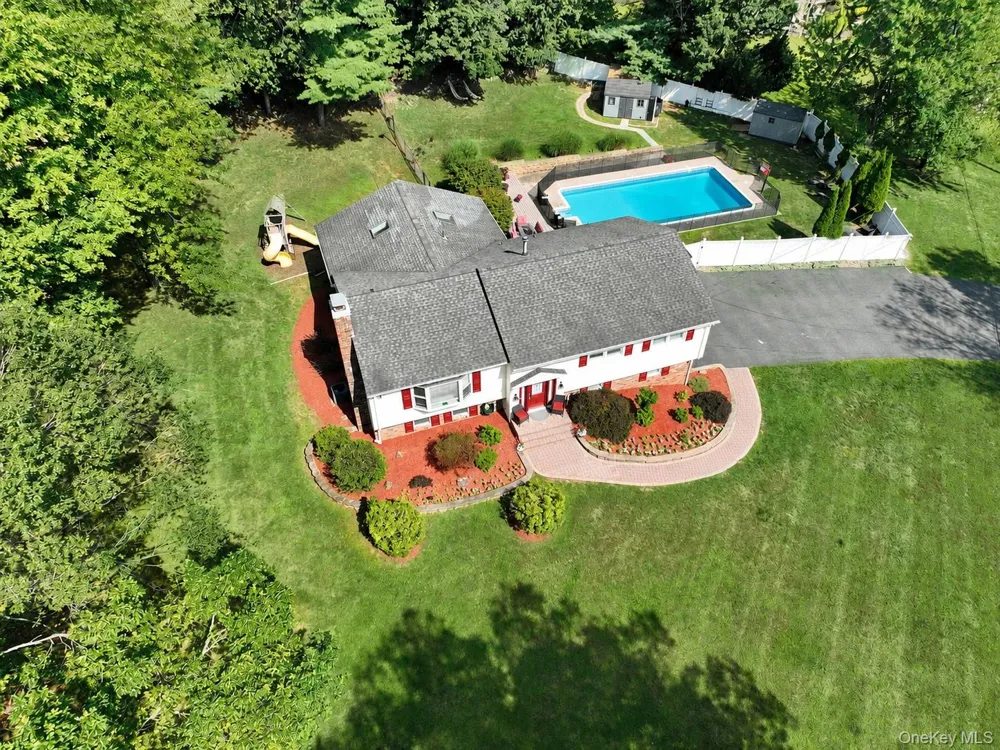 1 Potter Lane Suffern, NY 10901