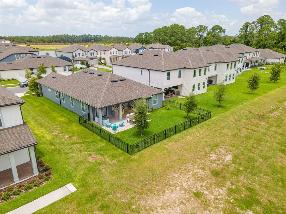 11243 PIXIE MANDARIN COURT Winter Garden, FL 34787