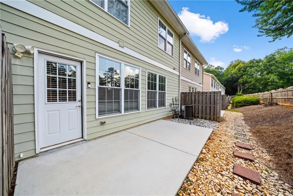 2854 Jordan Oaks Lane #8 Decatur, GA 30033