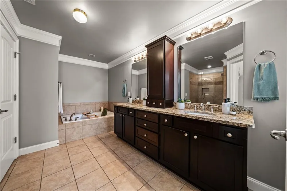 2854 Jordan Oaks Lane #8 Decatur, GA 30033