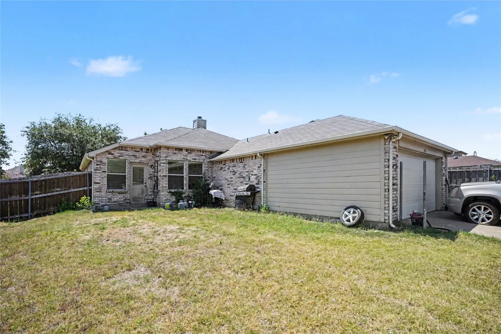 1333 Illinois Avenue Lancaster, TX 75134