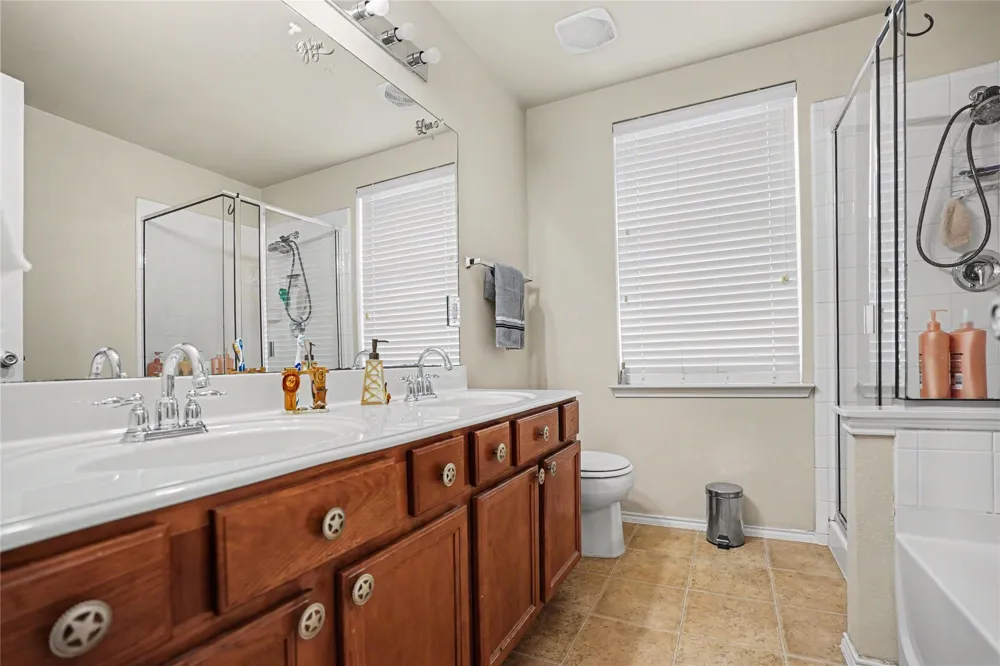 1333 Illinois Avenue Lancaster, TX 75134