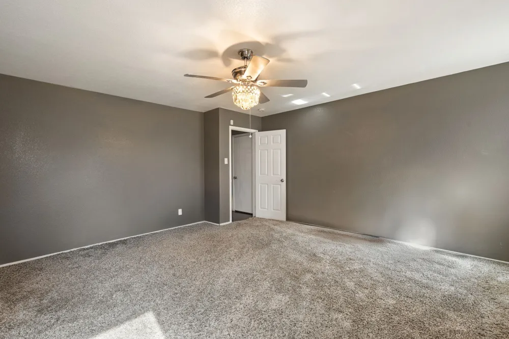 204 Rosewood Court Red Oak, TX 75154