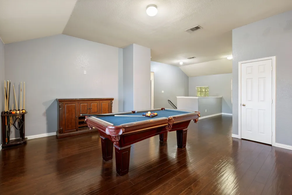 204 Rosewood Court Red Oak, TX 75154