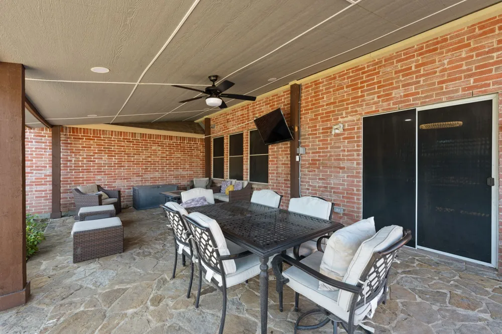 204 Rosewood Court Red Oak, TX 75154