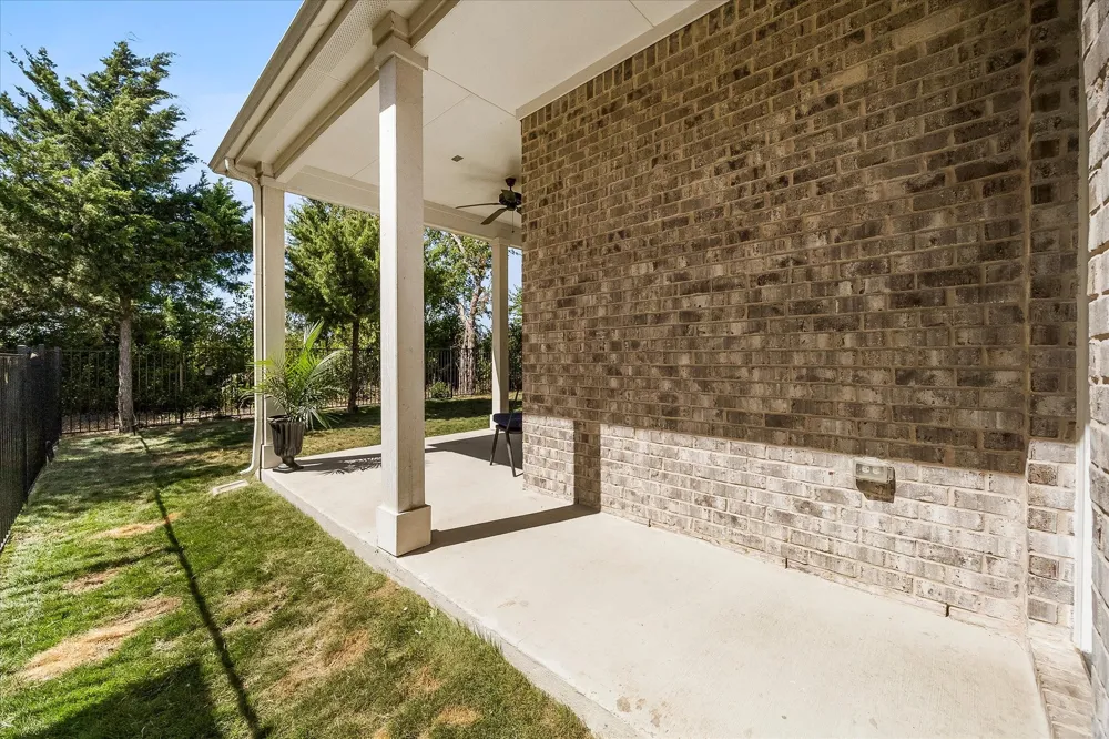 3552 Golden Bell Court Heath, TX 75126