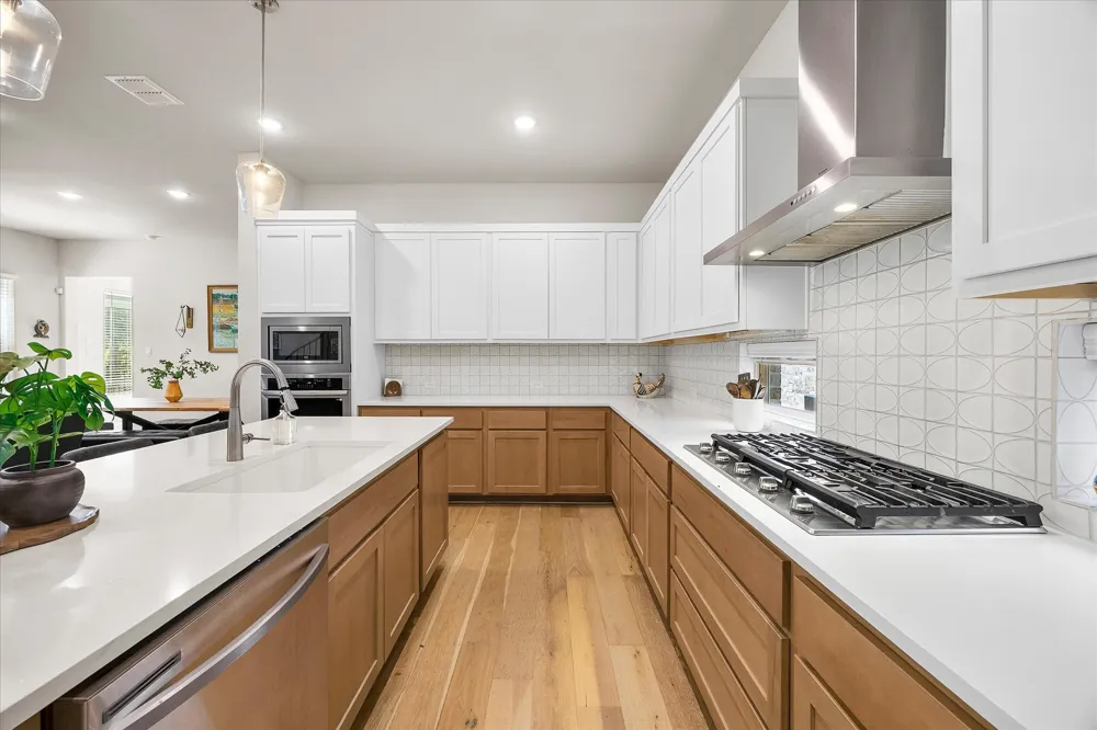 3552 Golden Bell Court Heath, TX 75126