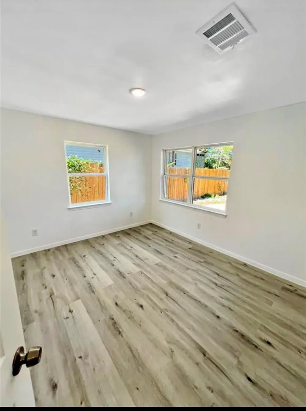 408 Commanche Road Conroe, TX 77316