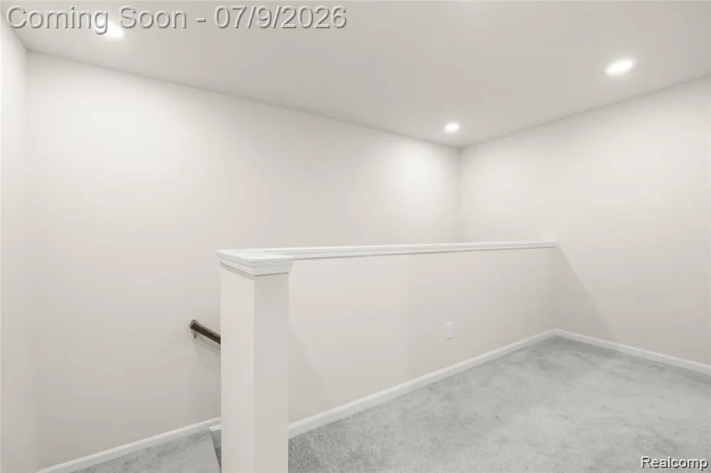 208 ADDISON CIRCLE Commerce Charter Township, MI 48390