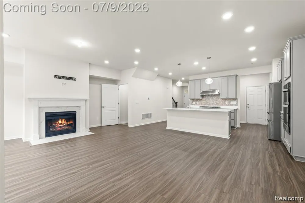 208 ADDISON CIRCLE Commerce Charter Township, MI 48390