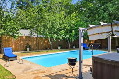 325 Ivy Mill Court