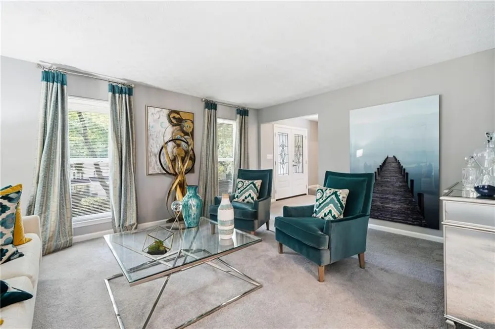 325 Ivy Mill Court Roswell, GA 30076