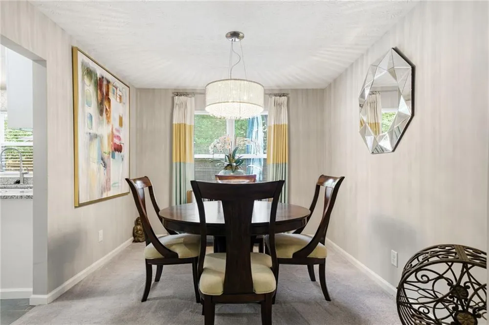 325 Ivy Mill Court Roswell, GA 30076