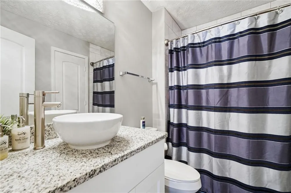 325 Ivy Mill Court Roswell, GA 30076