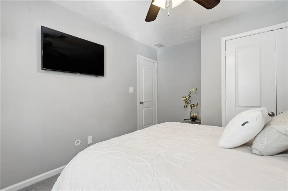 325 Ivy Mill Court Roswell, GA 30076