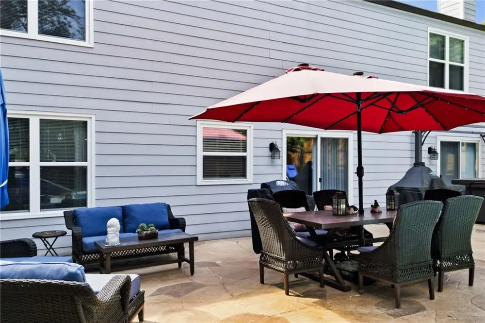 325 Ivy Mill Court Roswell, GA 30076
