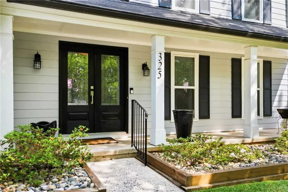 325 Ivy Mill Court Roswell, GA 30076