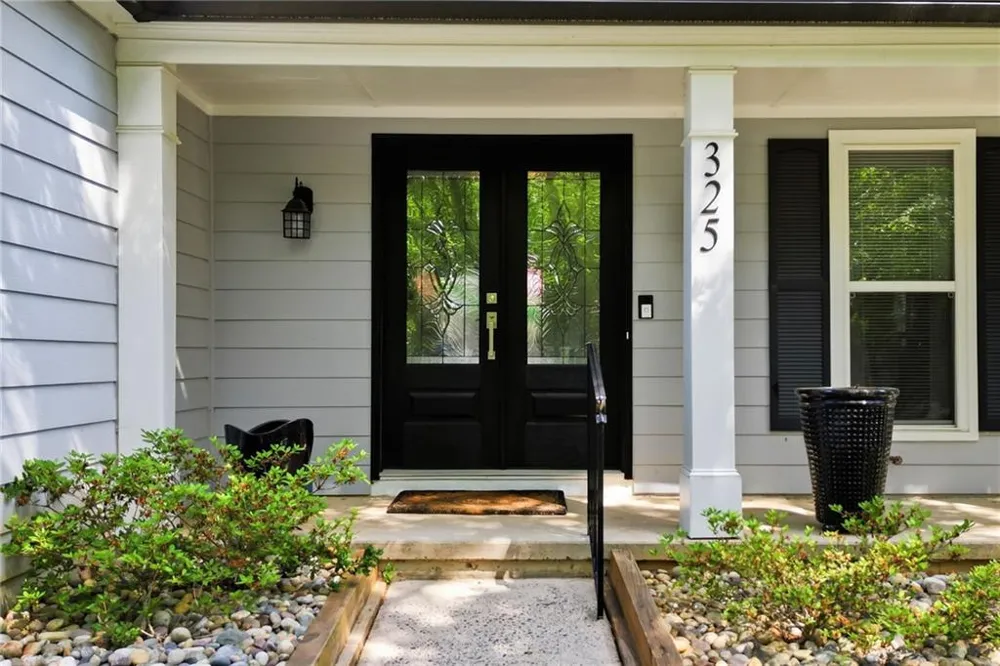 325 Ivy Mill Court Roswell, GA 30076