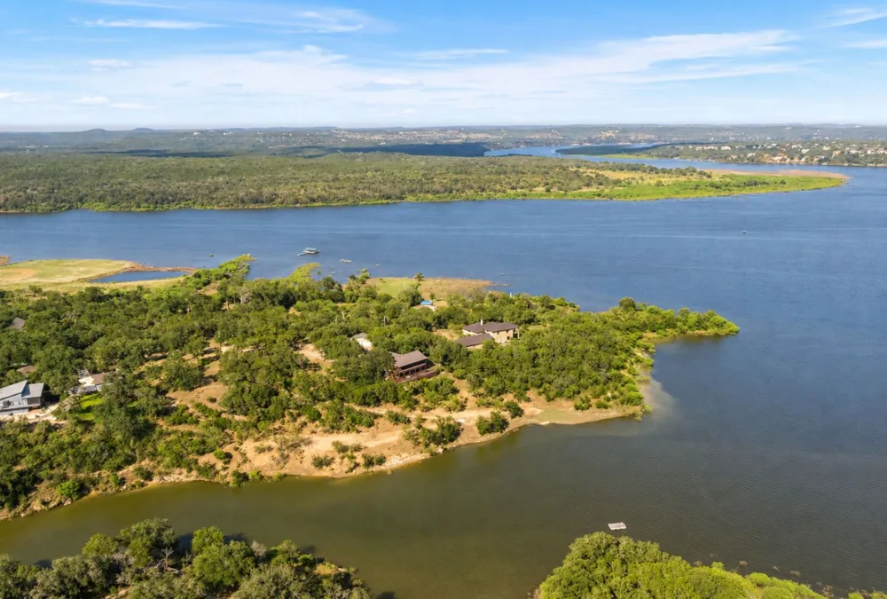 129 Jewel Lane Spicewood, TX 78669