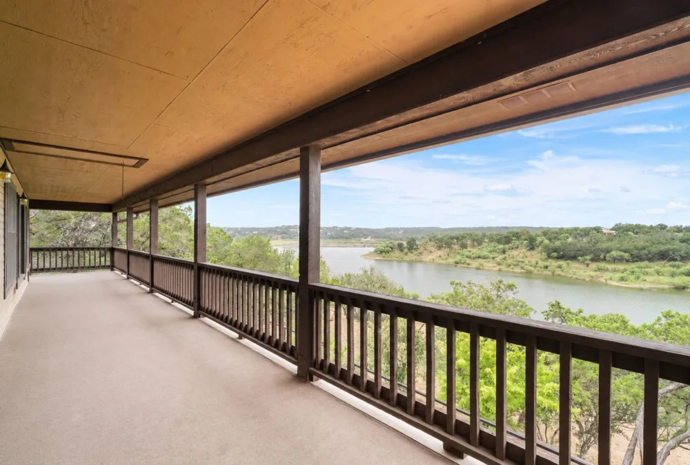 129 Jewel Lane Spicewood, TX 78669