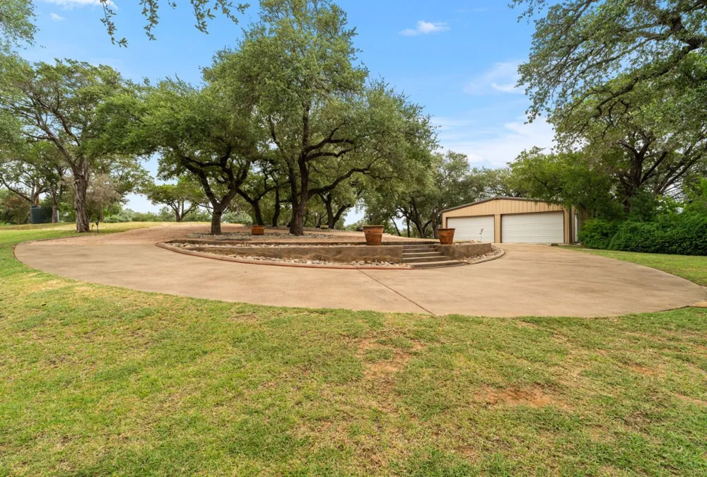 129 Jewel Lane Spicewood, TX 78669