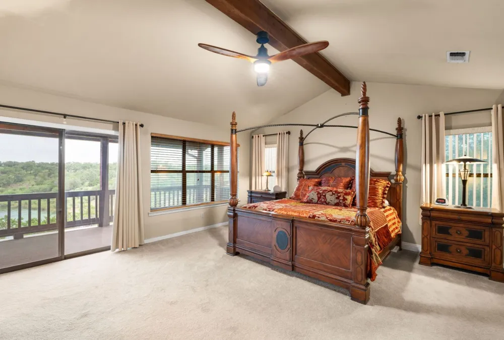 129 Jewel Lane Spicewood, TX 78669