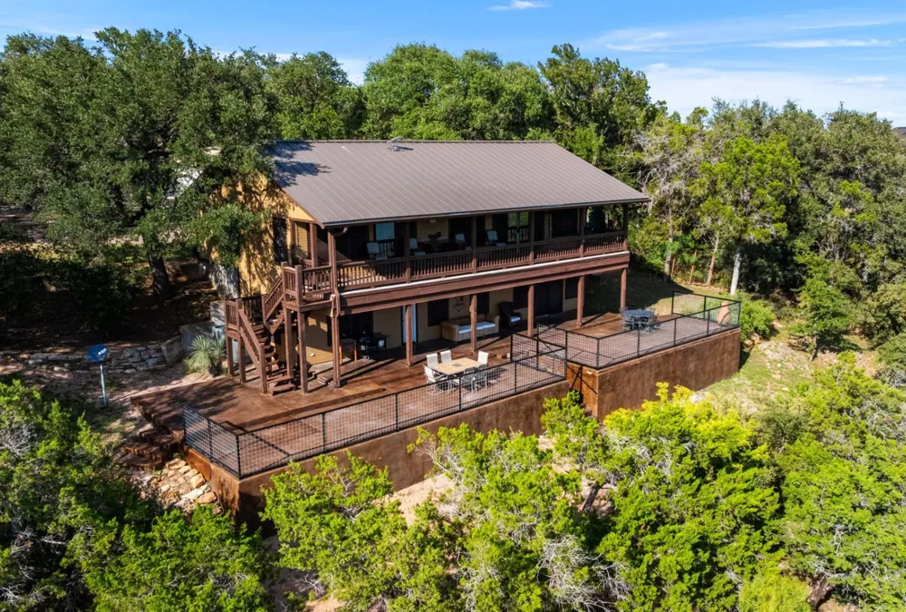 129 Jewel Lane Spicewood, TX 78669