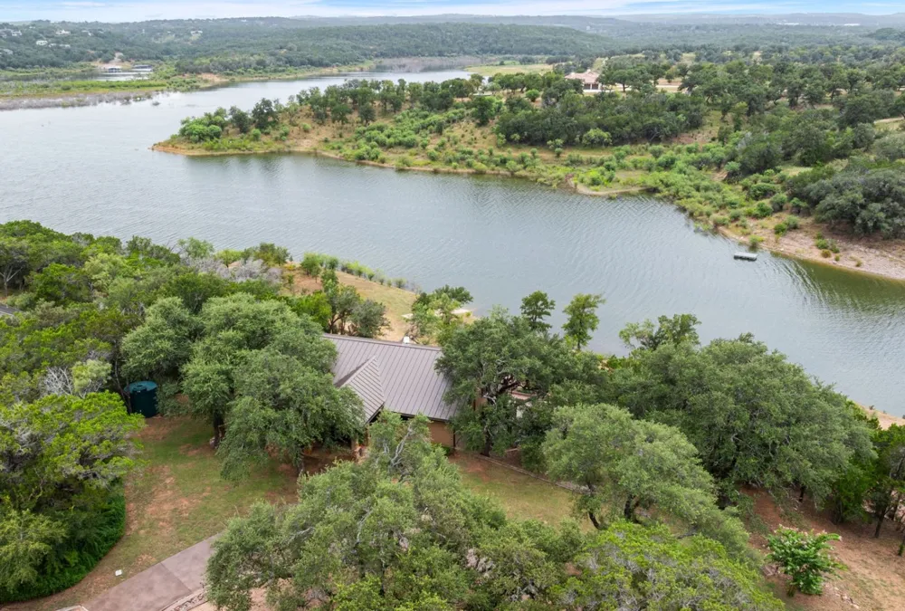 129 Jewel Lane Spicewood, TX 78669