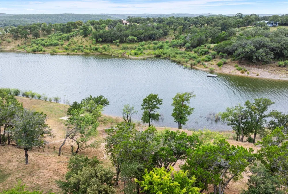 129 Jewel Lane Spicewood, TX 78669