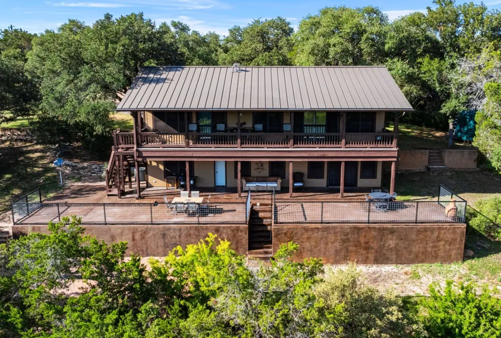129 Jewel Lane Spicewood, TX 78669