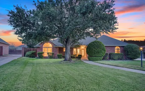729 Bent Tree Court
