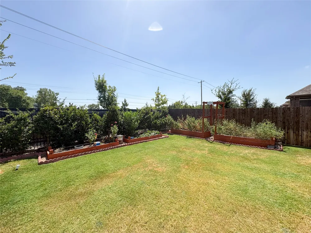 1741 Horseshoe Lane Van Alstyne, TX 75495